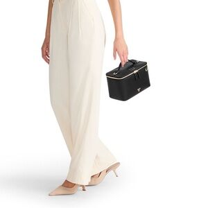 Tumi Voyageur Lex Train Case Crossbody. Brand New